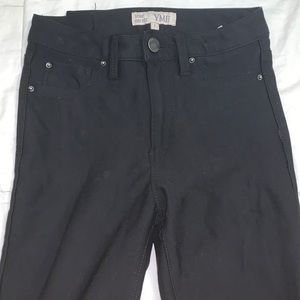 Skinny black jeggings